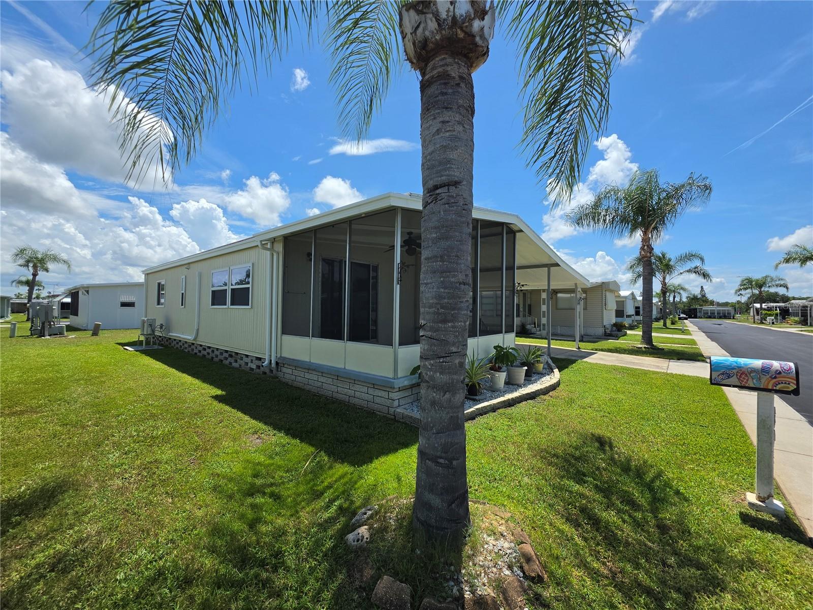 10924 HERITAGE DR — photo 2