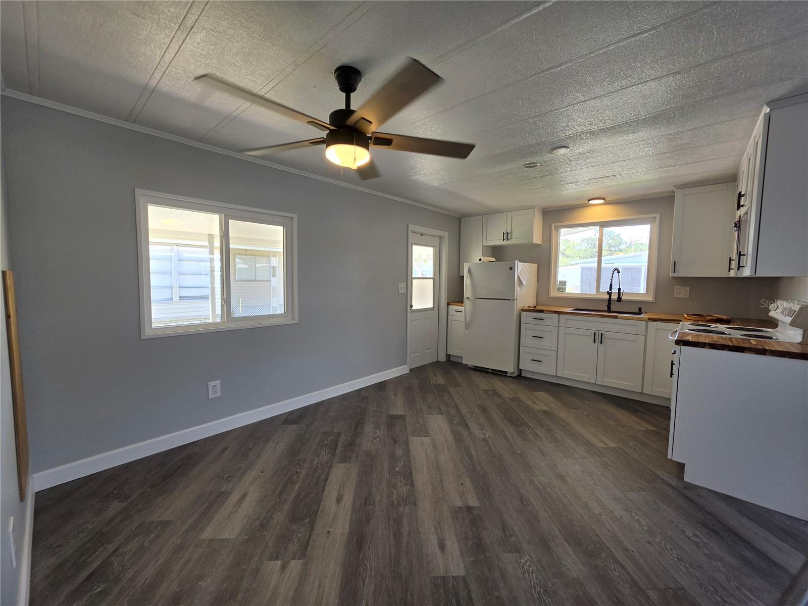 10924 HERITAGE DR — photo 10