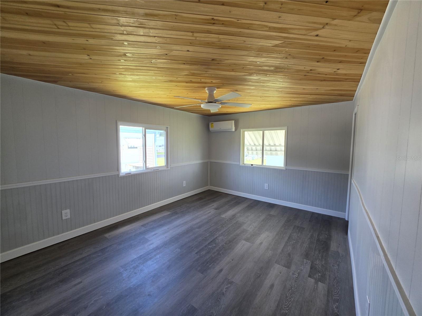 10924 HERITAGE DR — photo 19