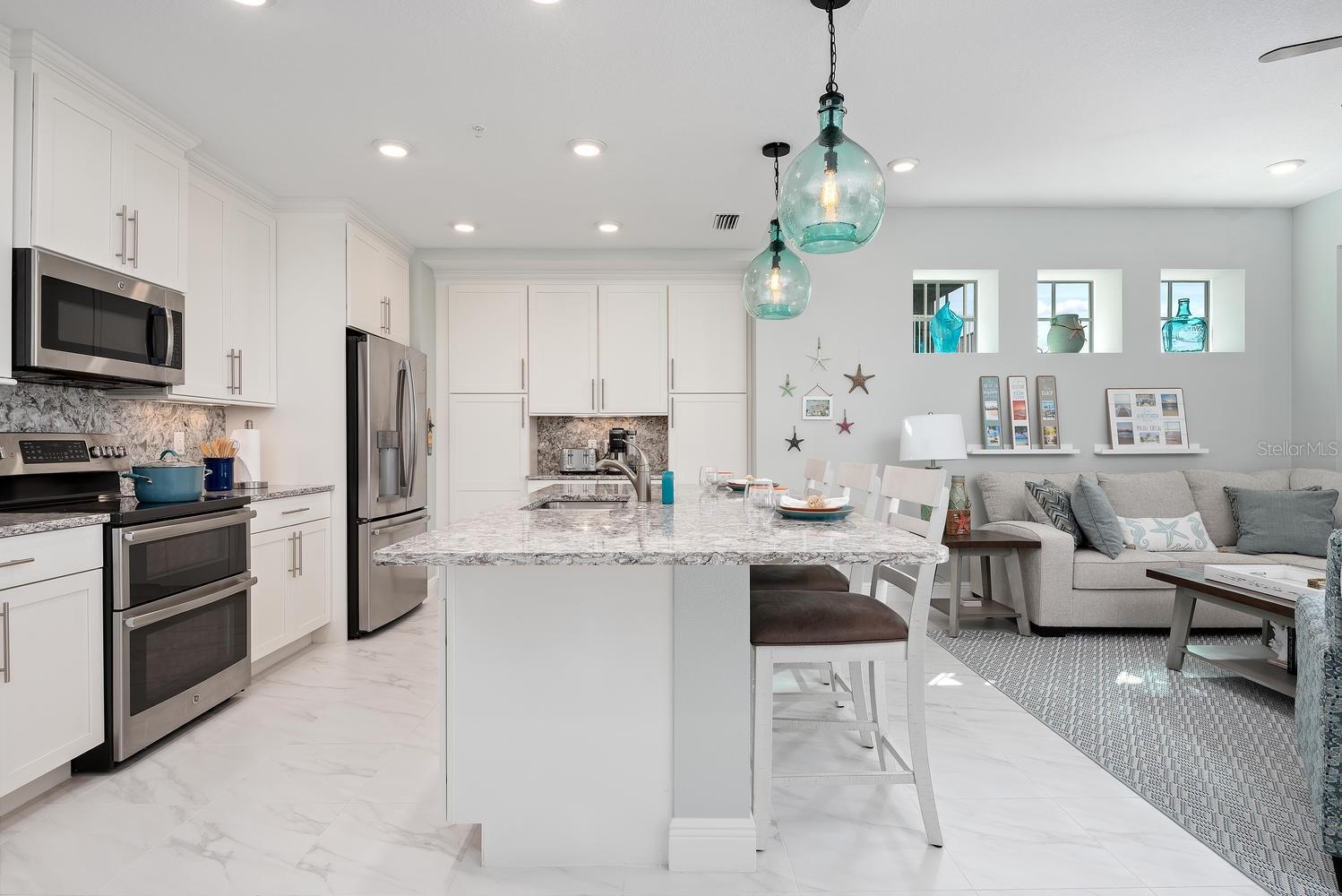 384 ARUBA CIR #102 — photo 8
