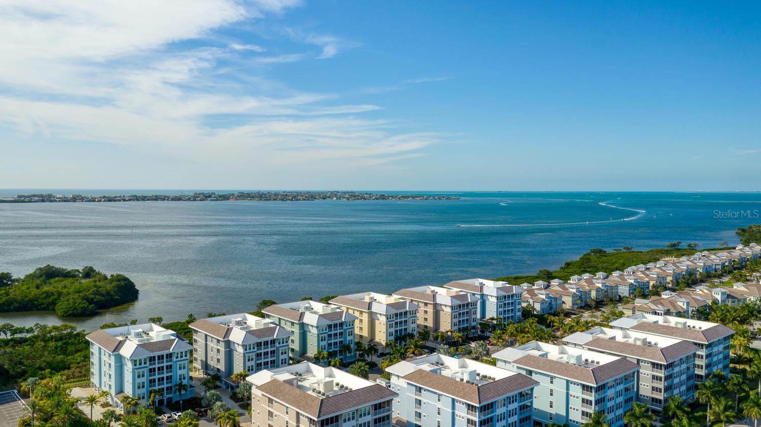384 ARUBA CIR #102 — photo 32
