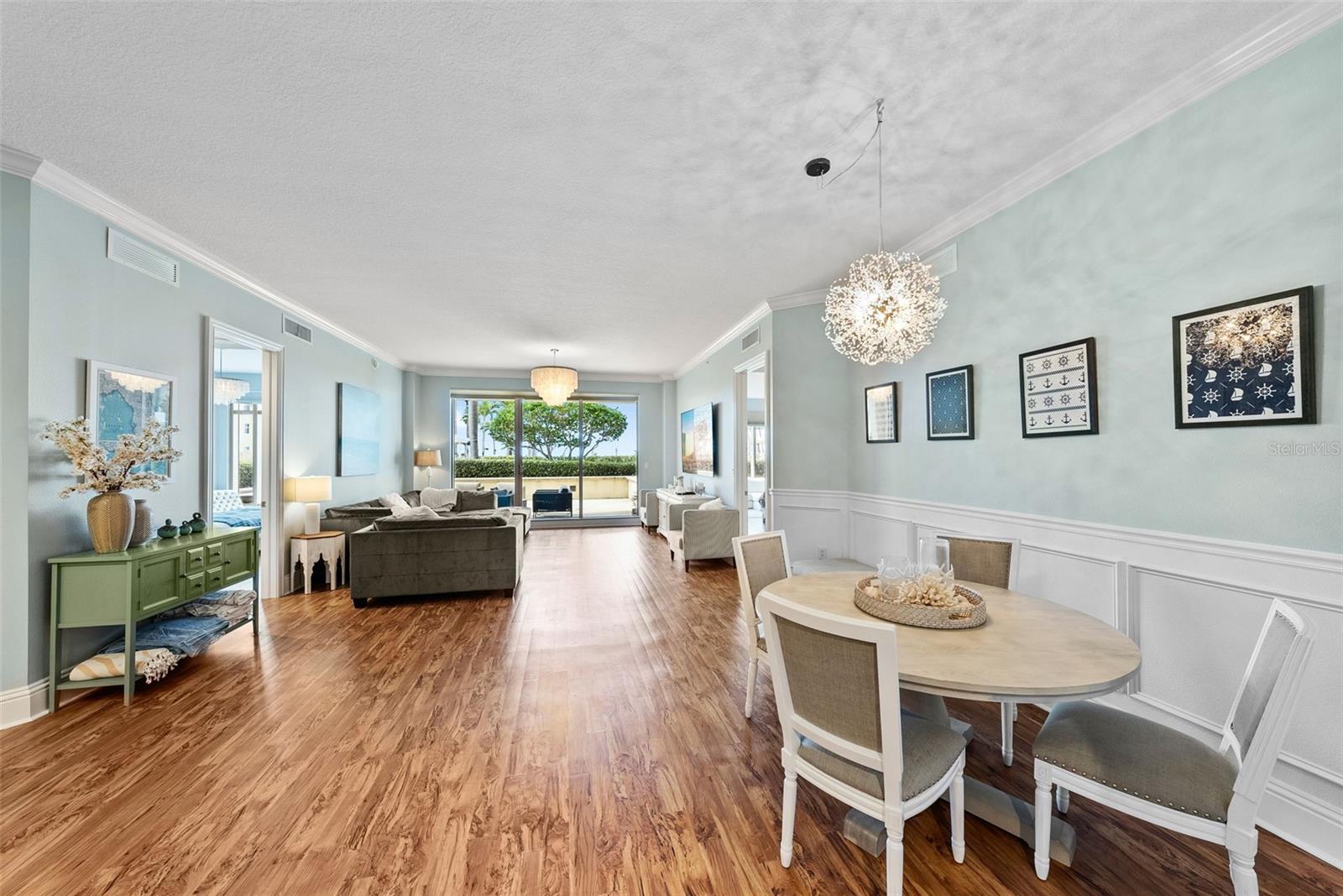 470 MANDALAY AVE #303 — photo 6