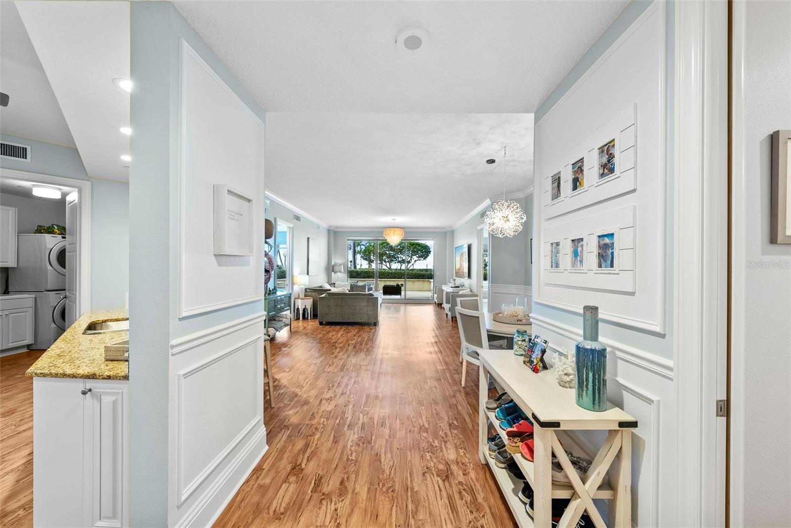 470 MANDALAY AVE #303 — photo 35