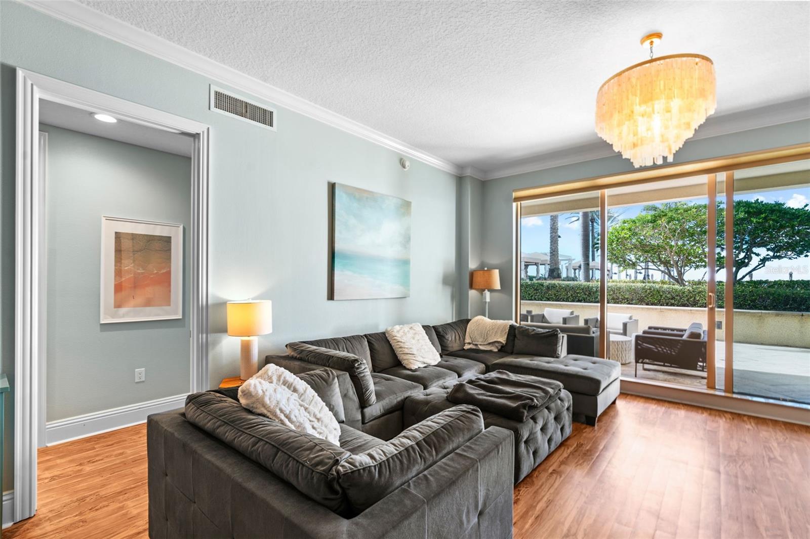 470 MANDALAY AVE #303 — photo 39