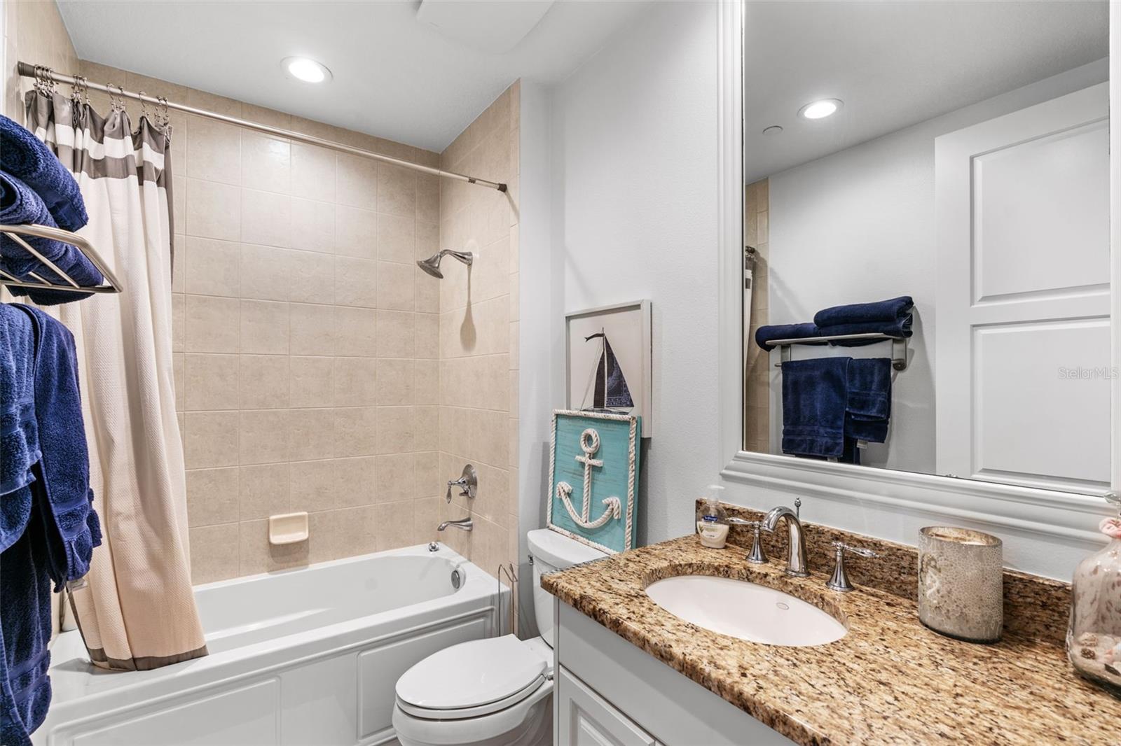 470 MANDALAY AVE #303 — photo 57
