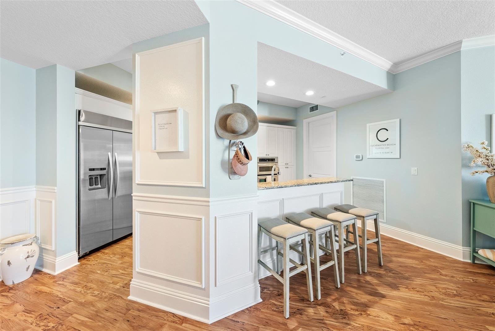 470 MANDALAY AVE #303 — photo 33