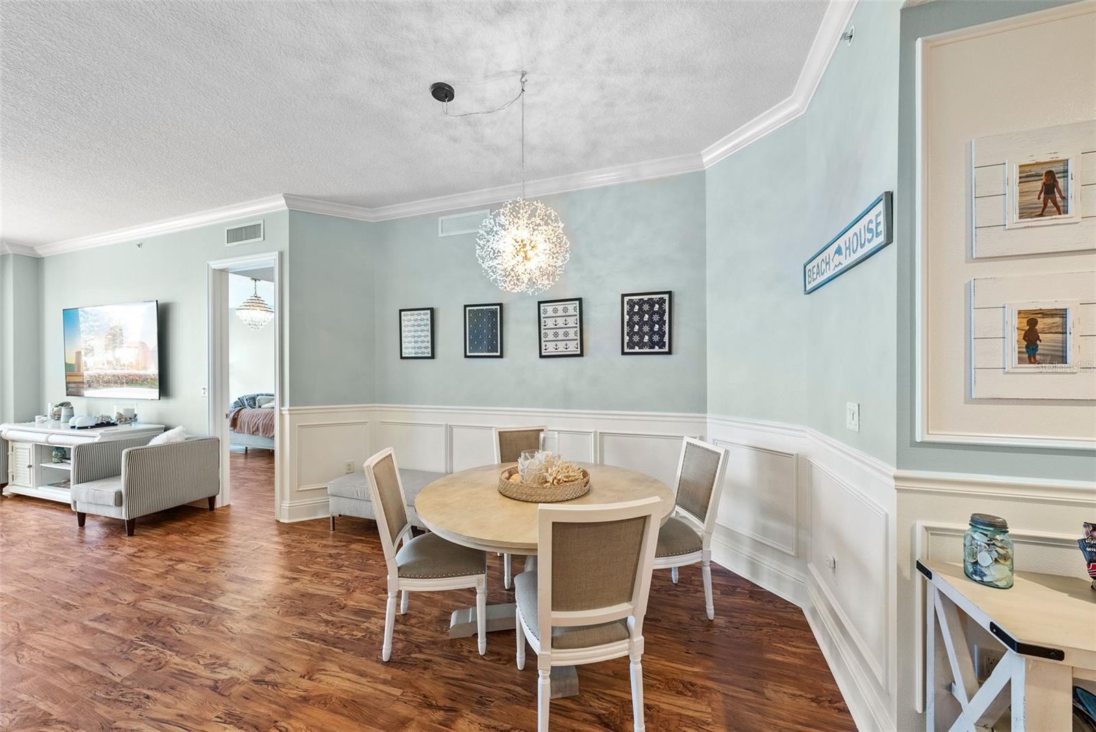 470 MANDALAY AVE #303 — photo 37
