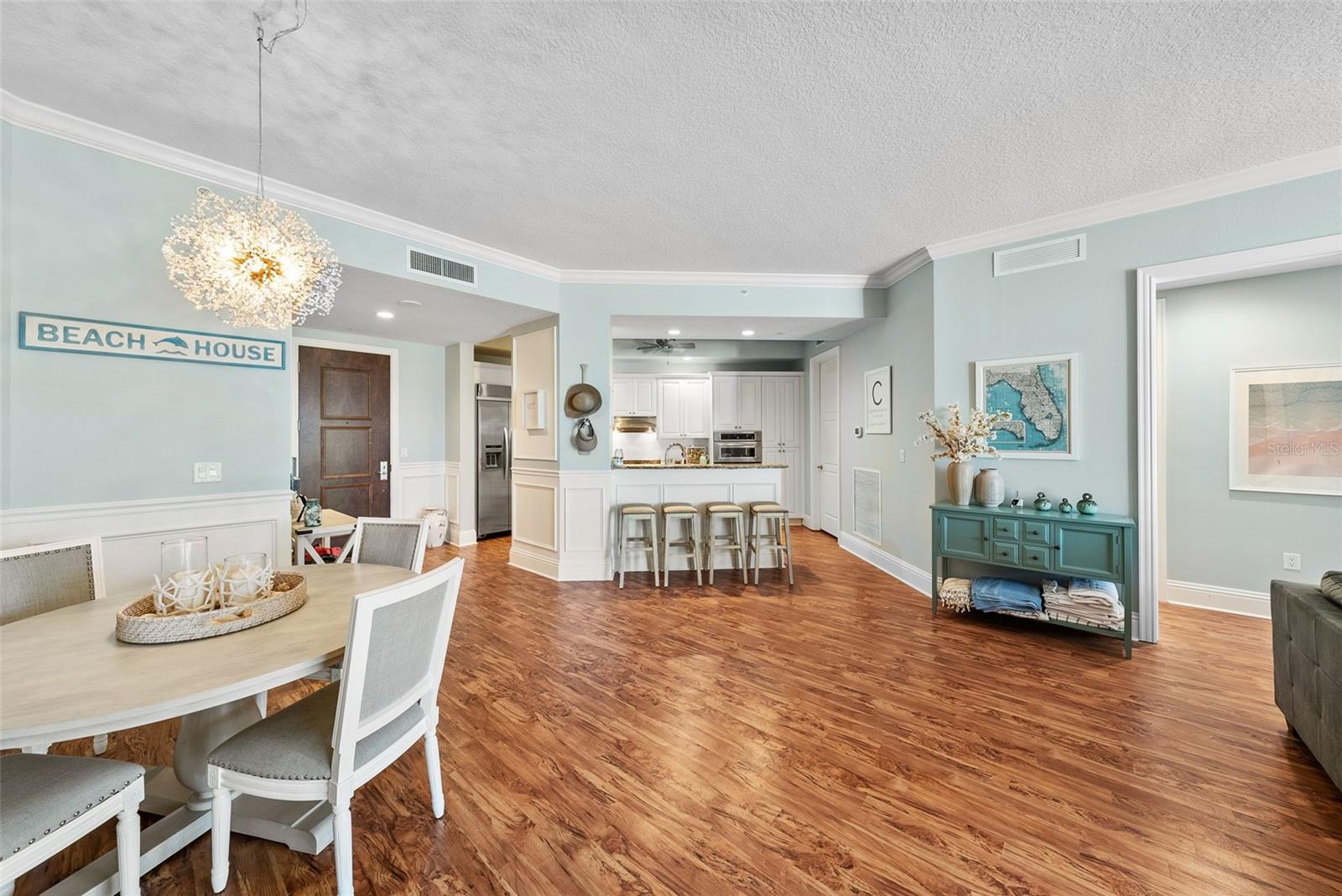470 MANDALAY AVE #303 — photo 38