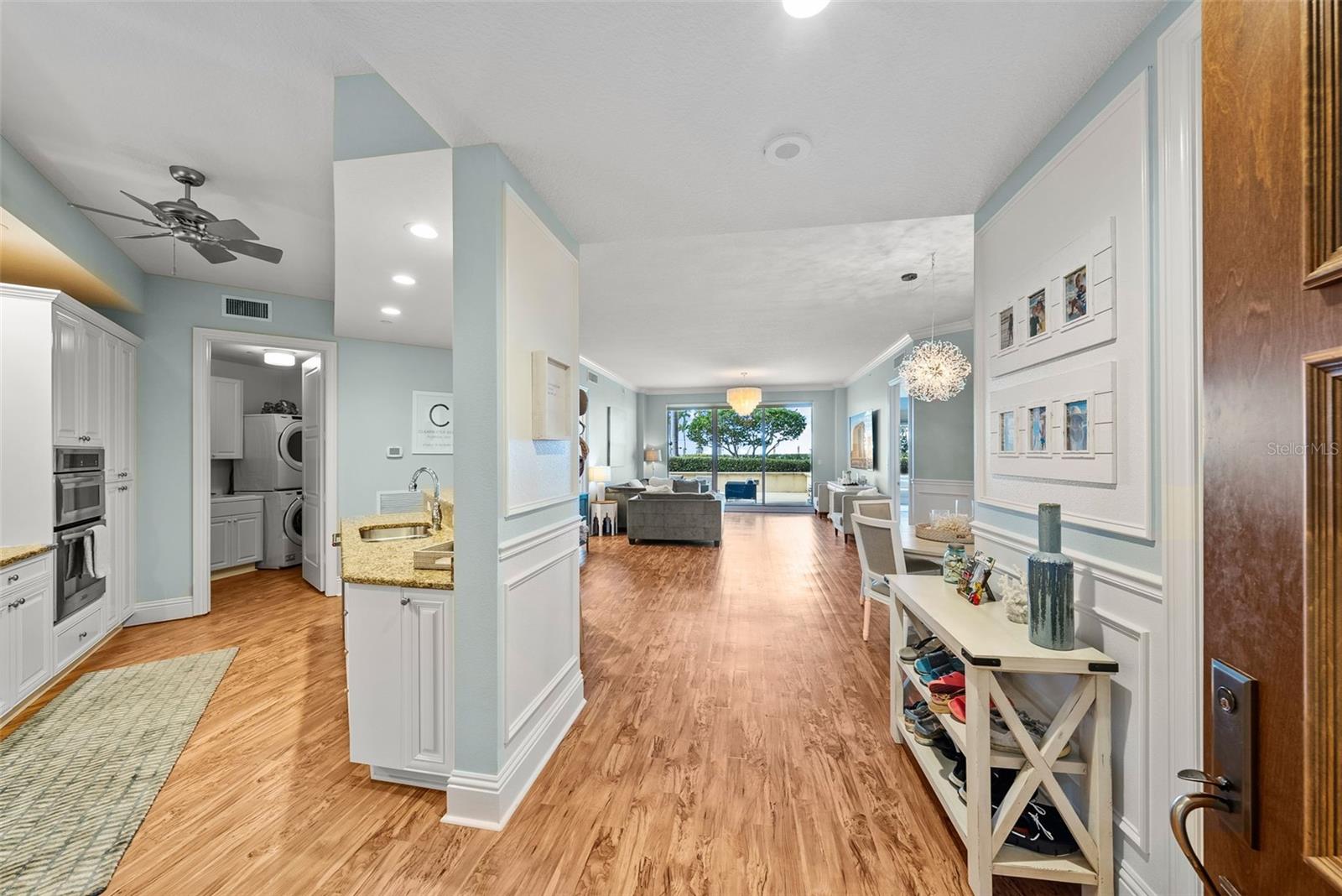 470 MANDALAY AVE #303 — photo 5