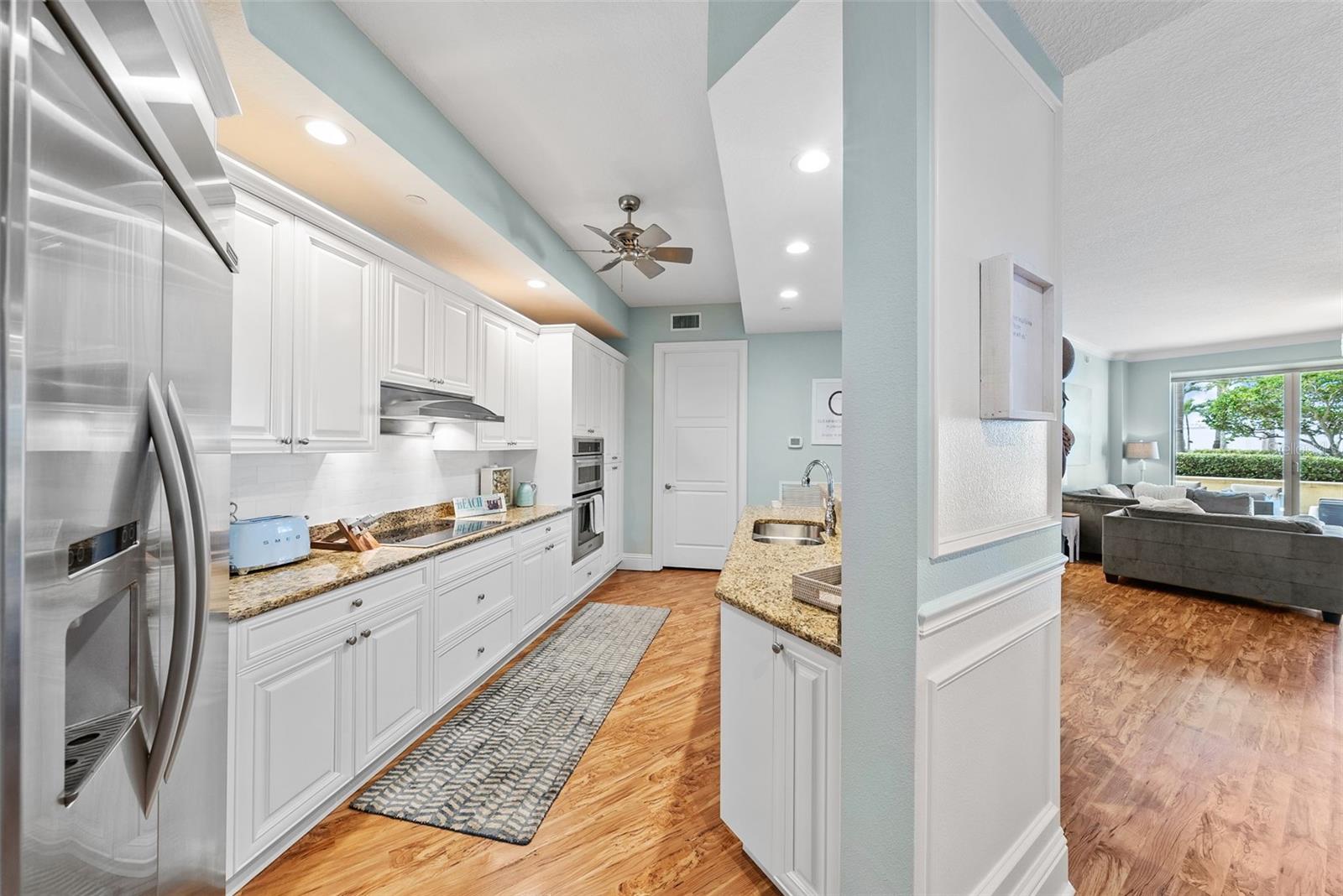470 MANDALAY AVE #303 — photo 14
