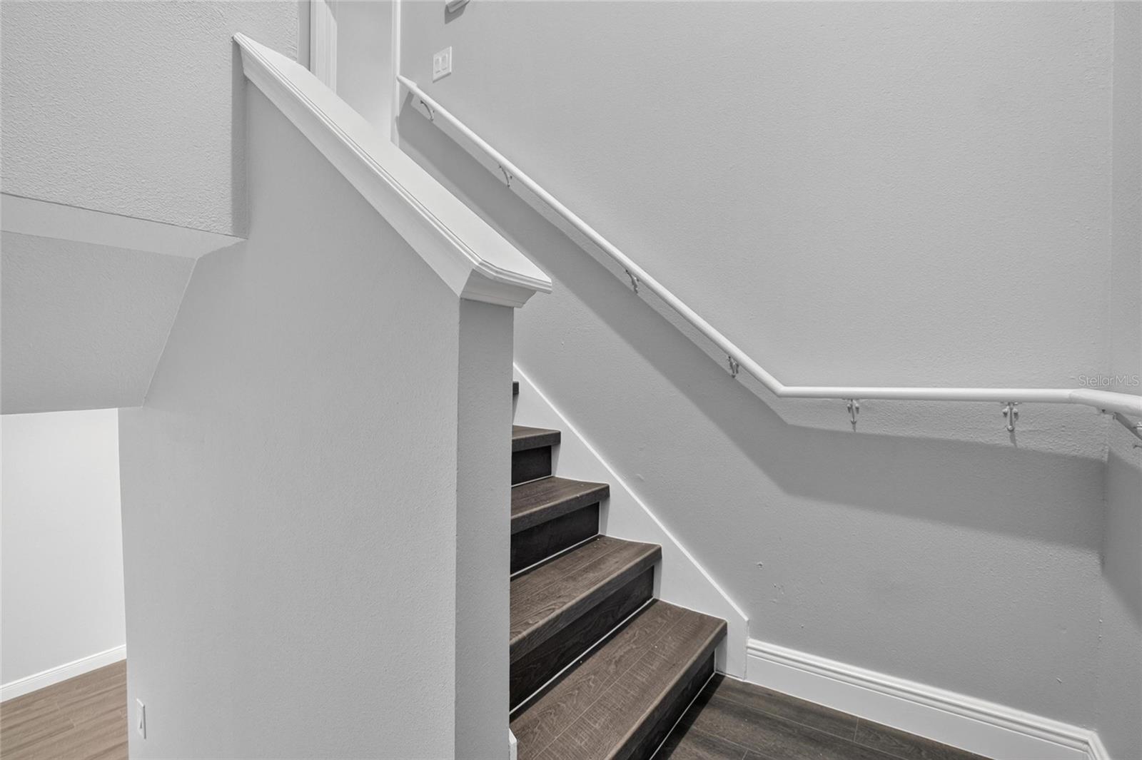 6236 OLIVEDALE DR — photo 24