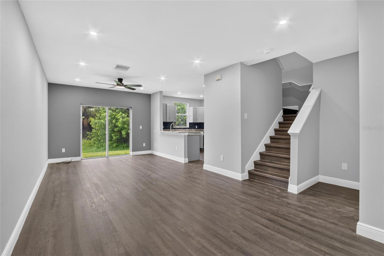 6236 OLIVEDALE DR — photo 4