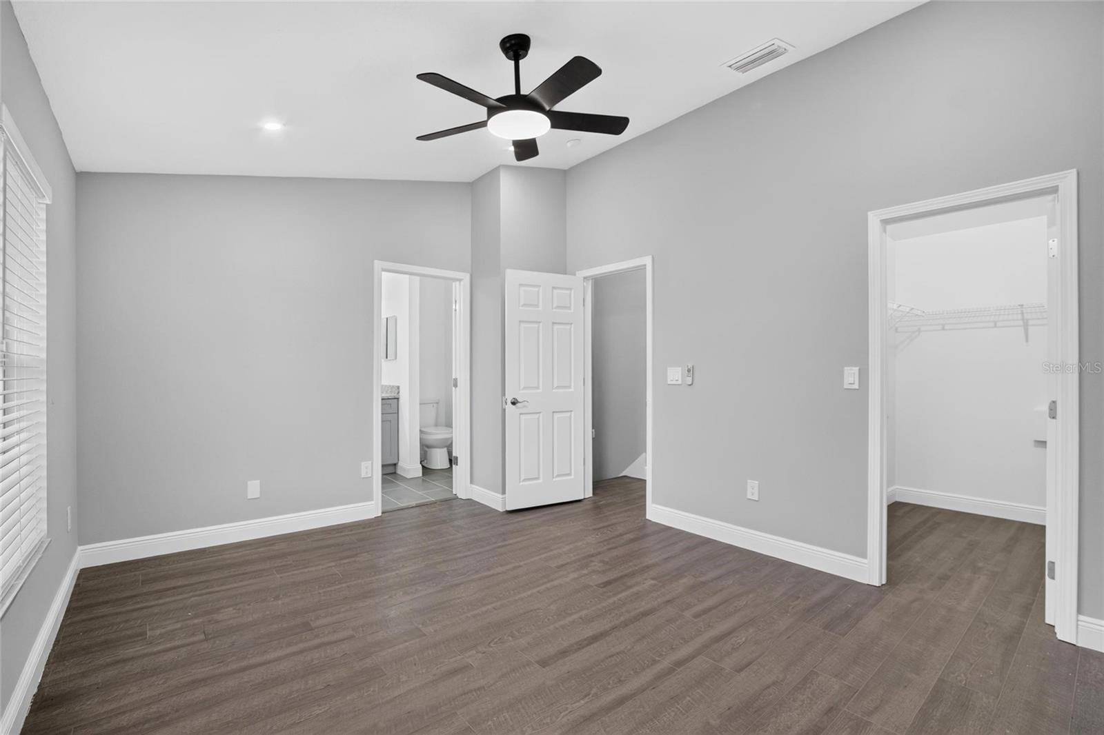 6236 OLIVEDALE DR — photo 26