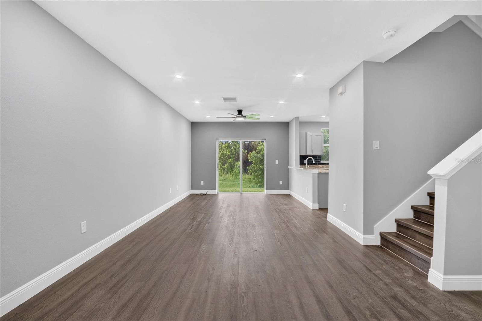 6236 OLIVEDALE DR — photo 10