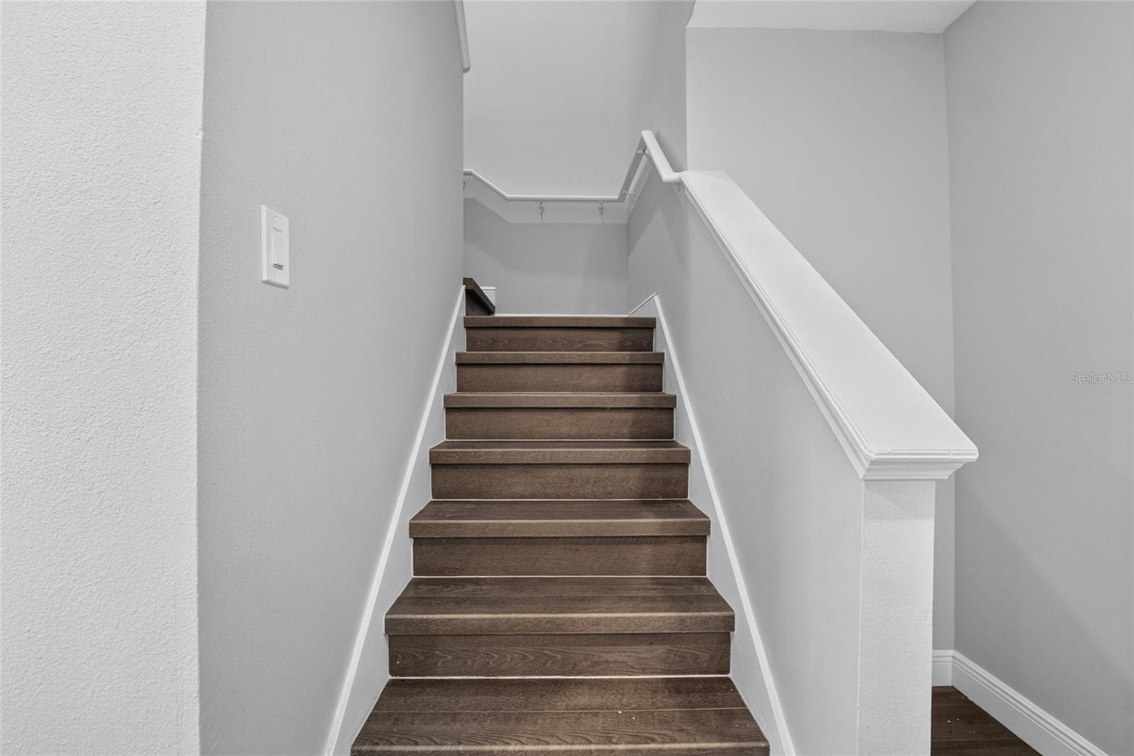 6236 OLIVEDALE DR — photo 23
