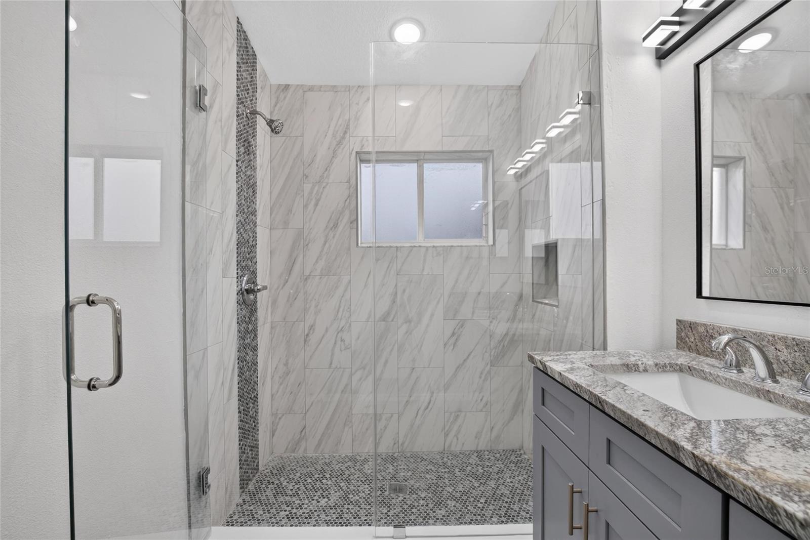 6236 OLIVEDALE DR — photo 31