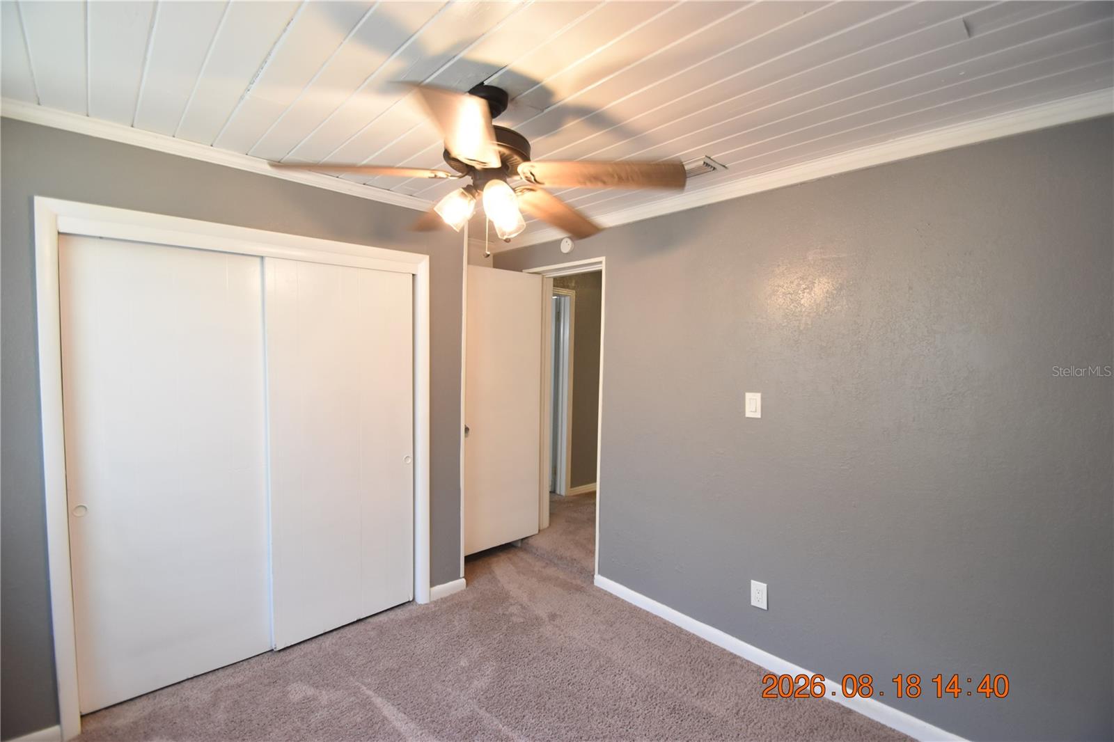 212 N CLEARVIEW AVE — photo 33