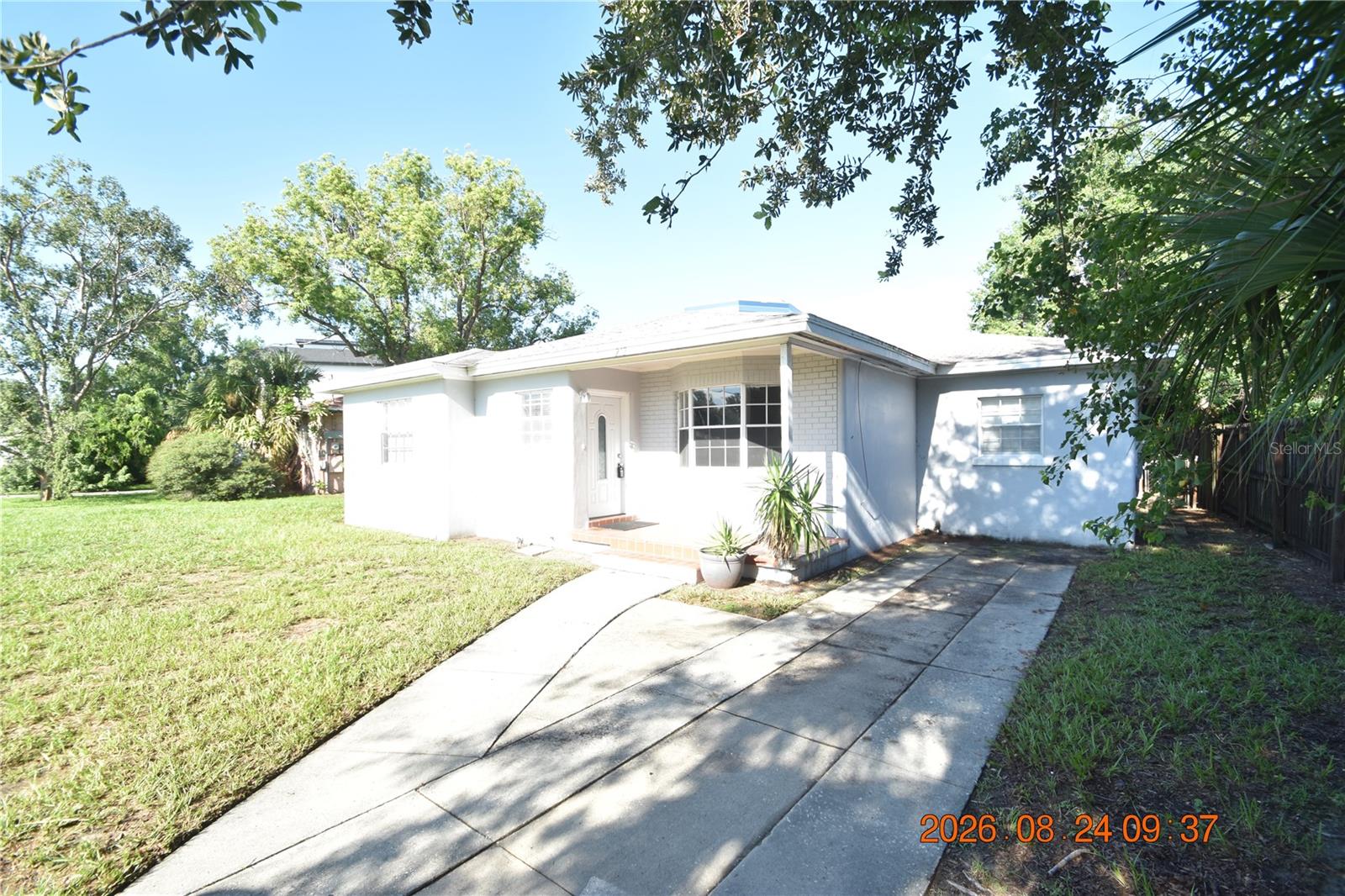 212 N CLEARVIEW AVE — photo 48
