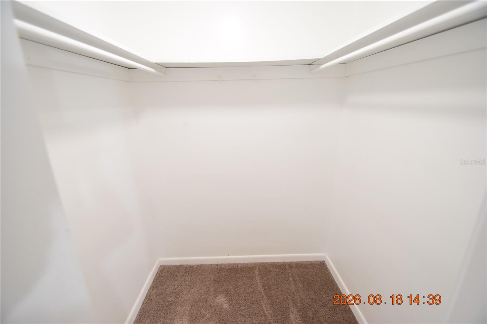 212 N CLEARVIEW AVE — photo 27