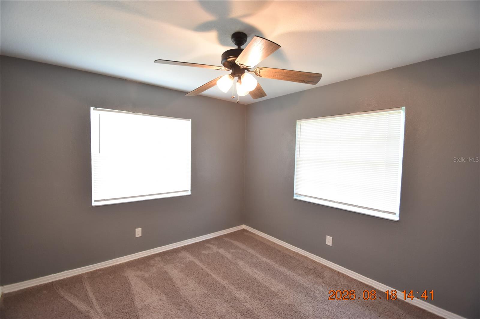 212 N CLEARVIEW AVE — photo 39