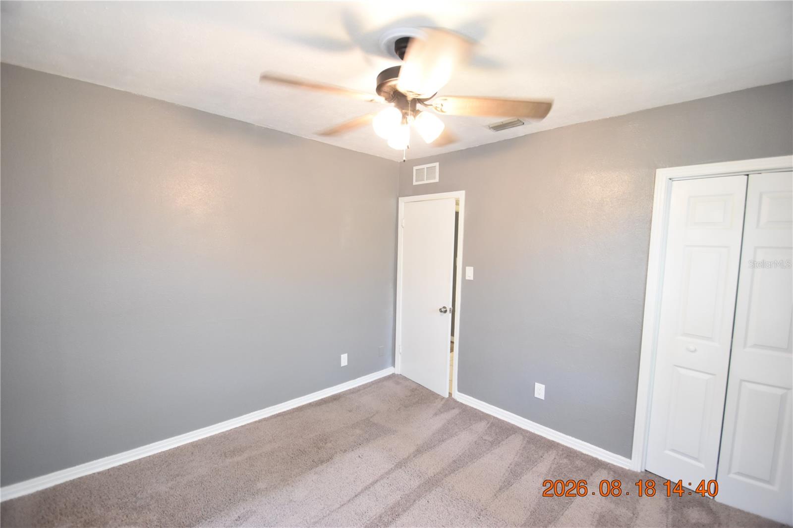 212 N CLEARVIEW AVE — photo 37