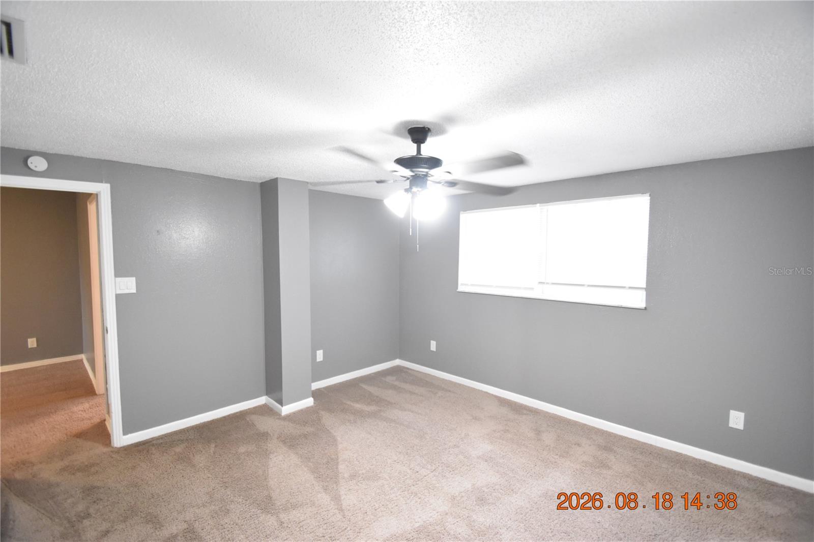 212 N CLEARVIEW AVE — photo 26