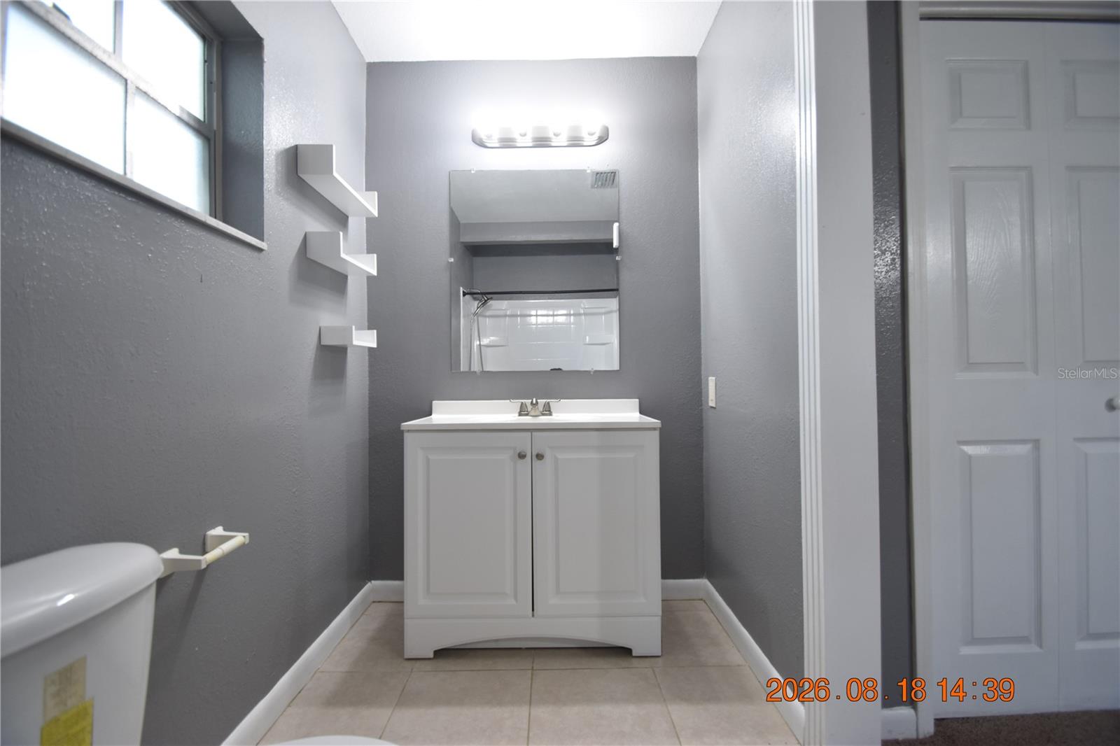 212 N CLEARVIEW AVE — photo 29