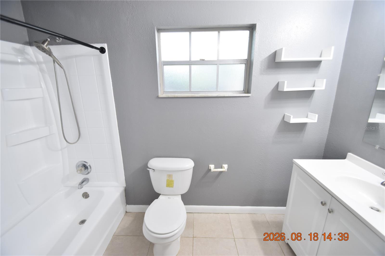 212 N CLEARVIEW AVE — photo 28
