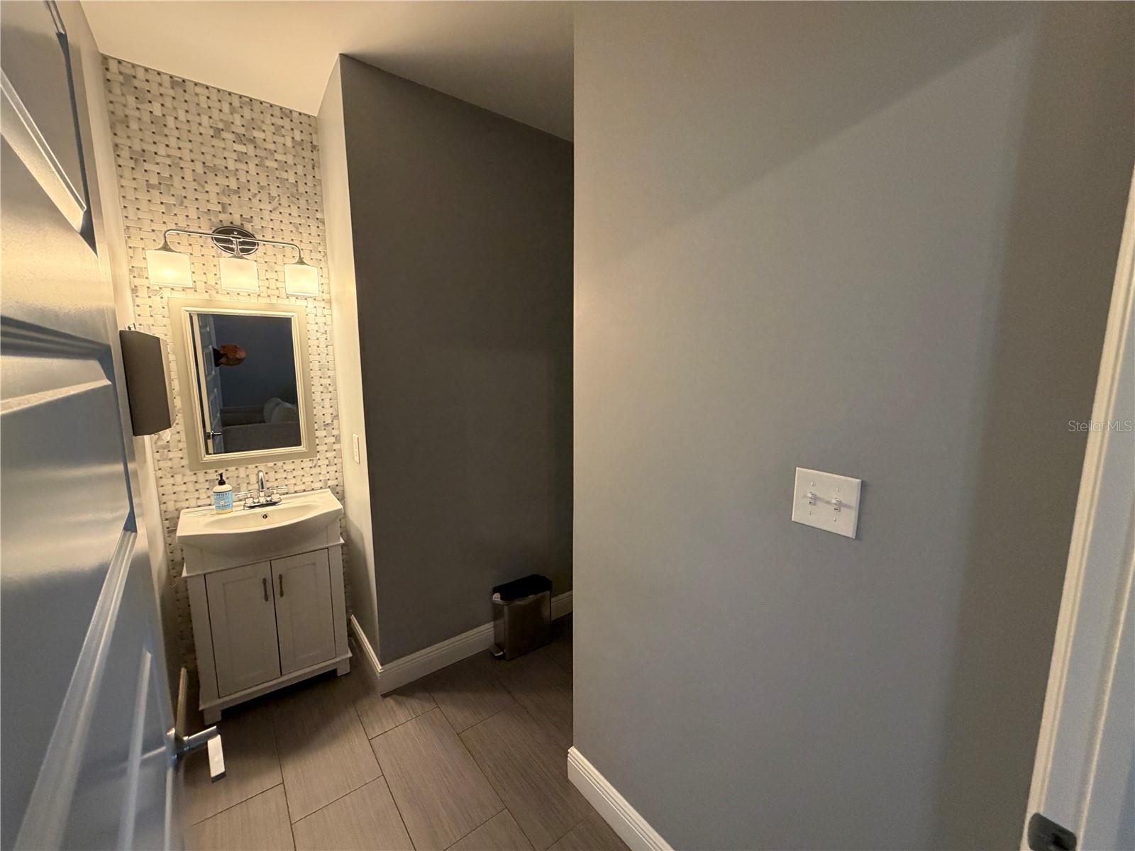 3714 W HORATIO ST — photo 19