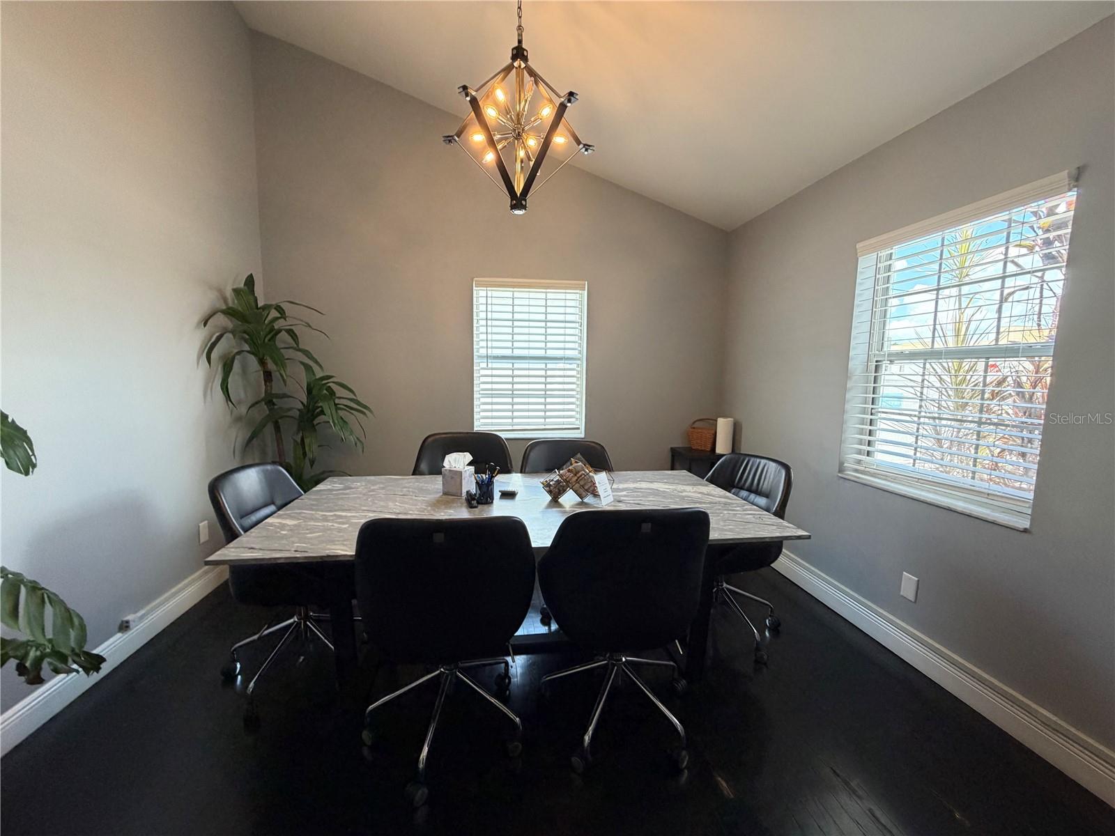 3714 W HORATIO ST — photo 12