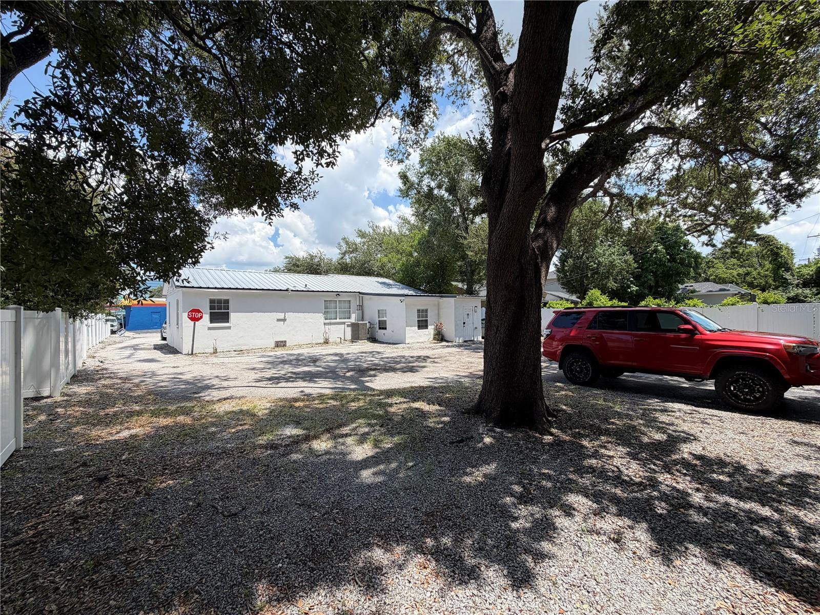 3714 W HORATIO ST — photo 4