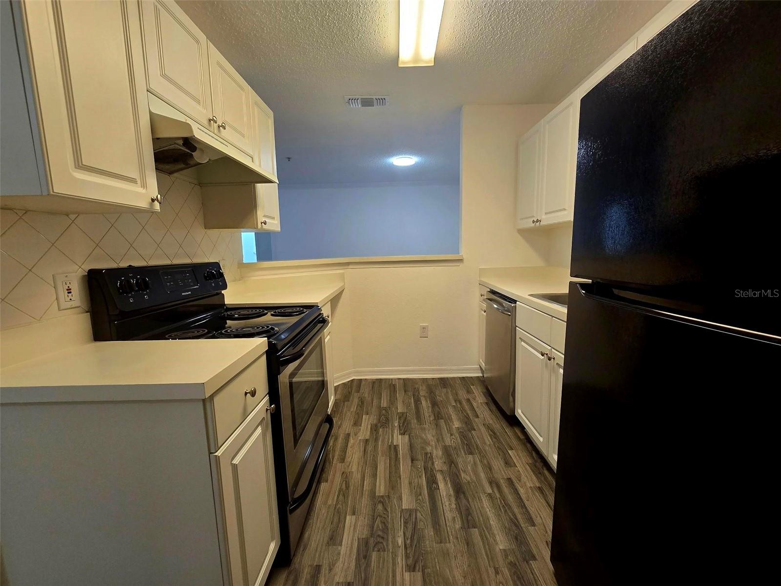 18001 RICHMOND PLACE DR #132 — photo 7