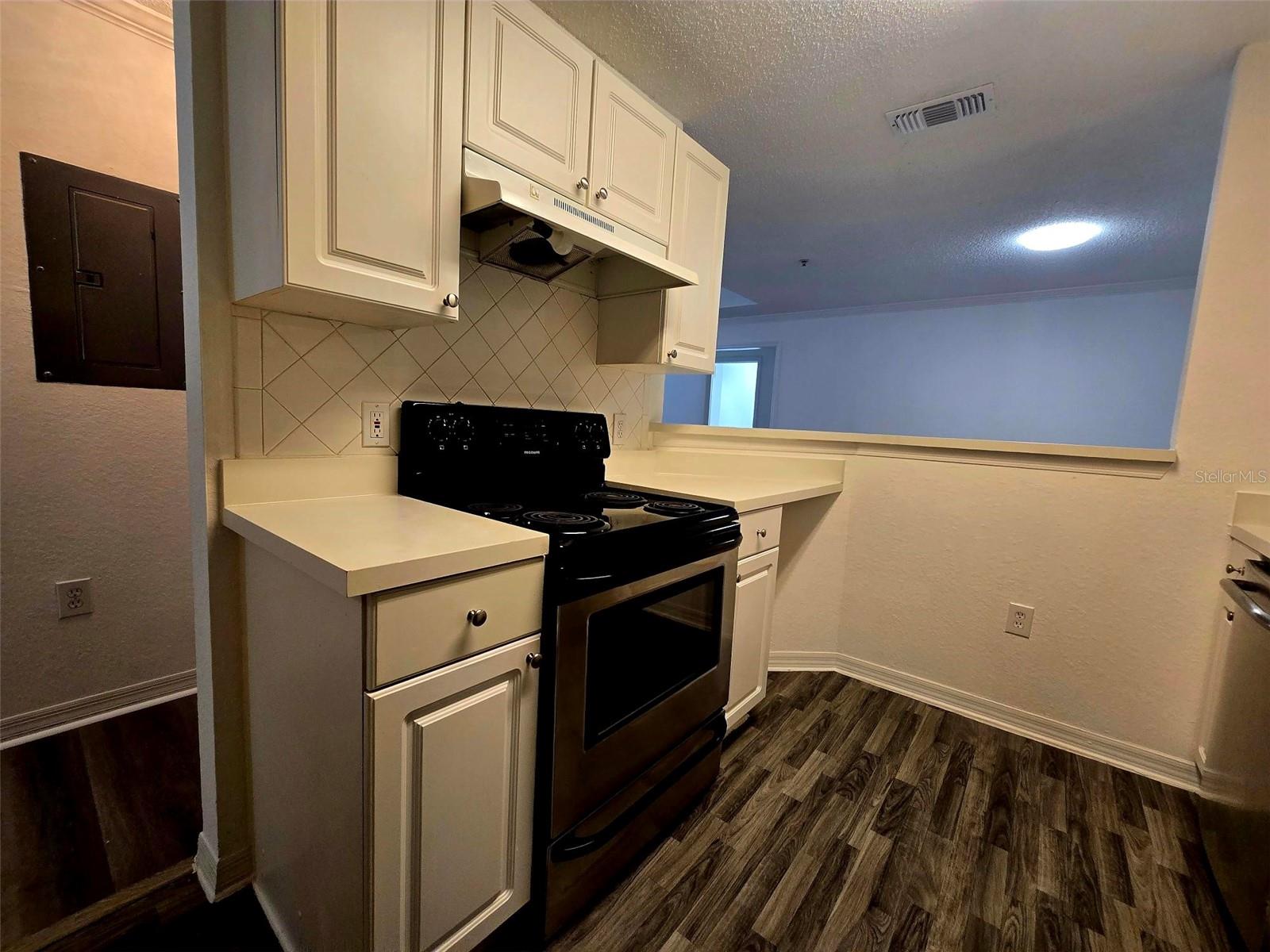 18001 RICHMOND PLACE DR #132 — photo 5