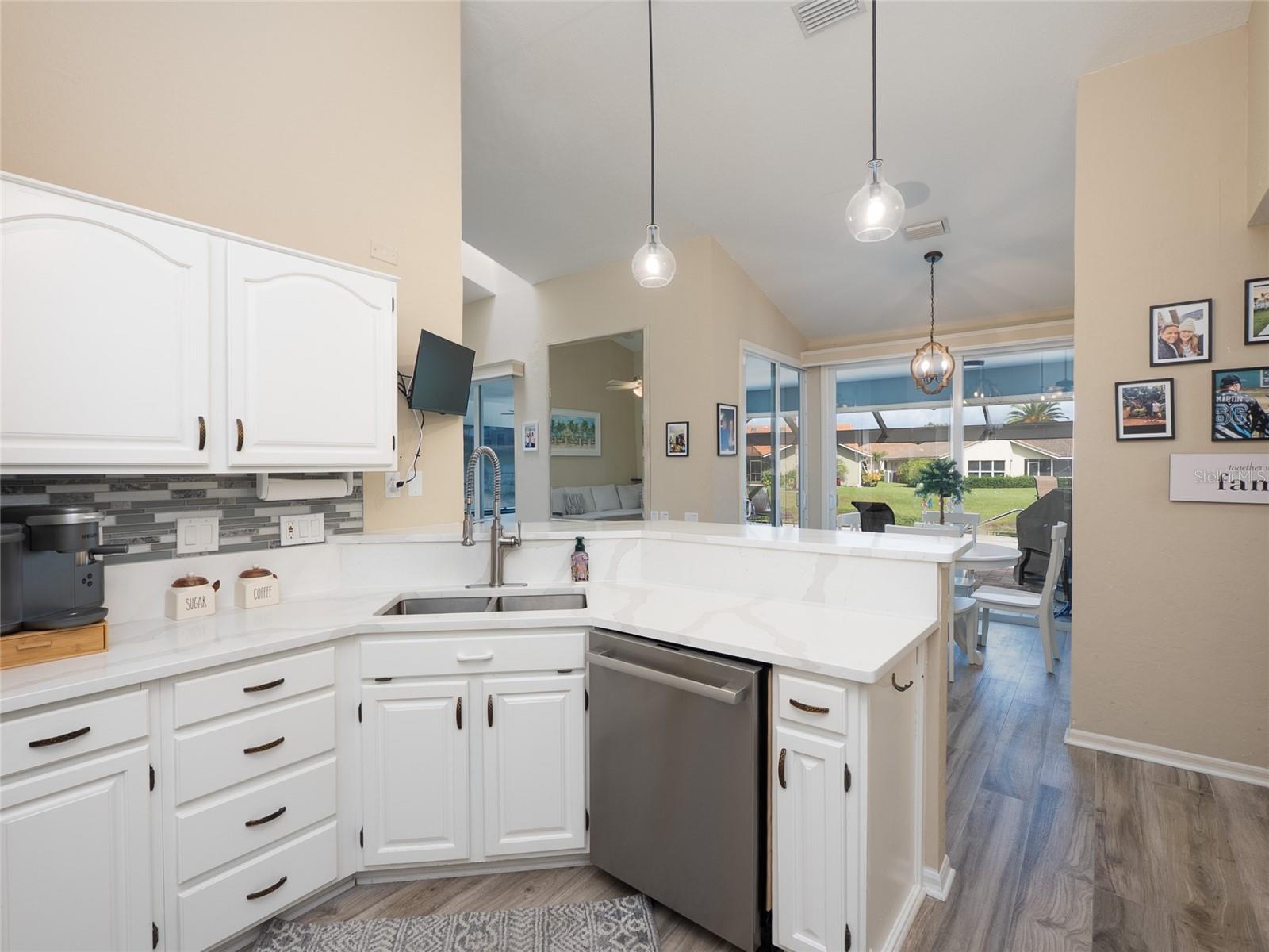 1633 ASHLAND PL — photo 24