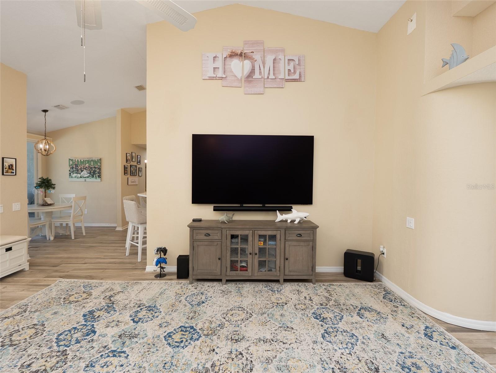 1633 ASHLAND PL — photo 18