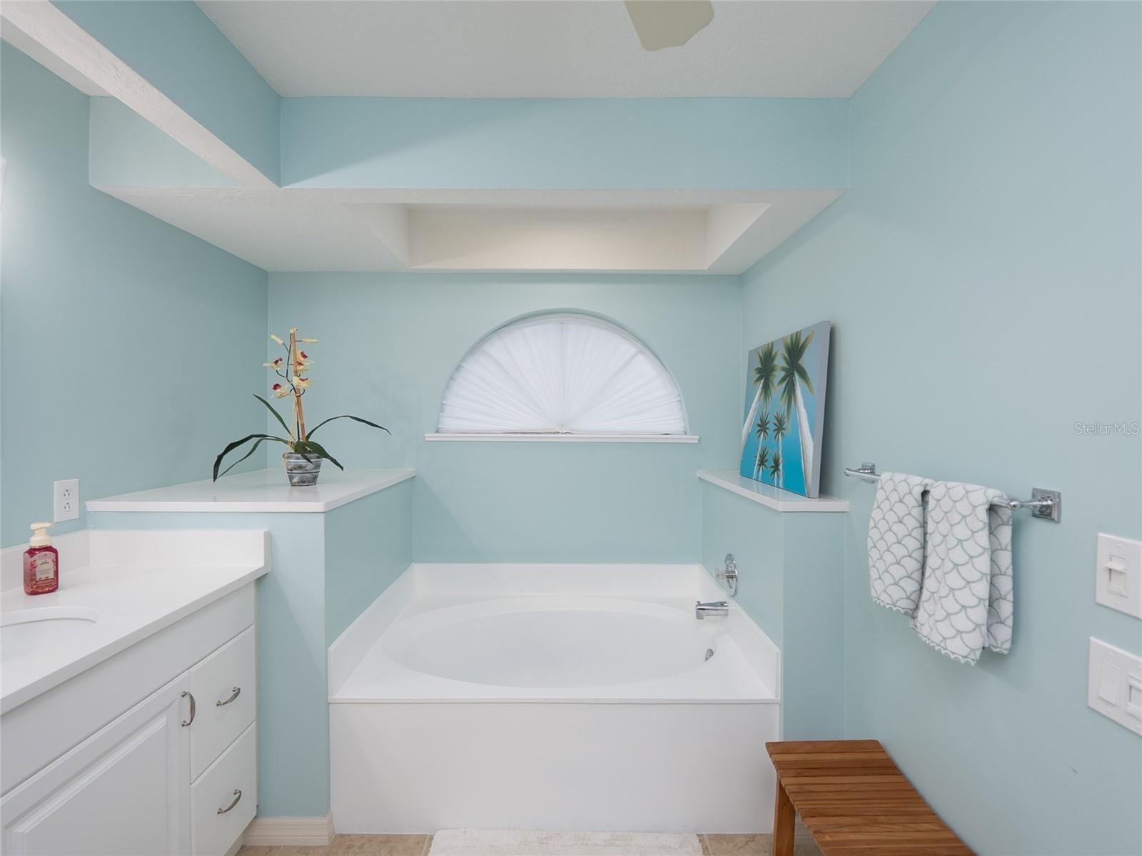 1633 ASHLAND PL — photo 39
