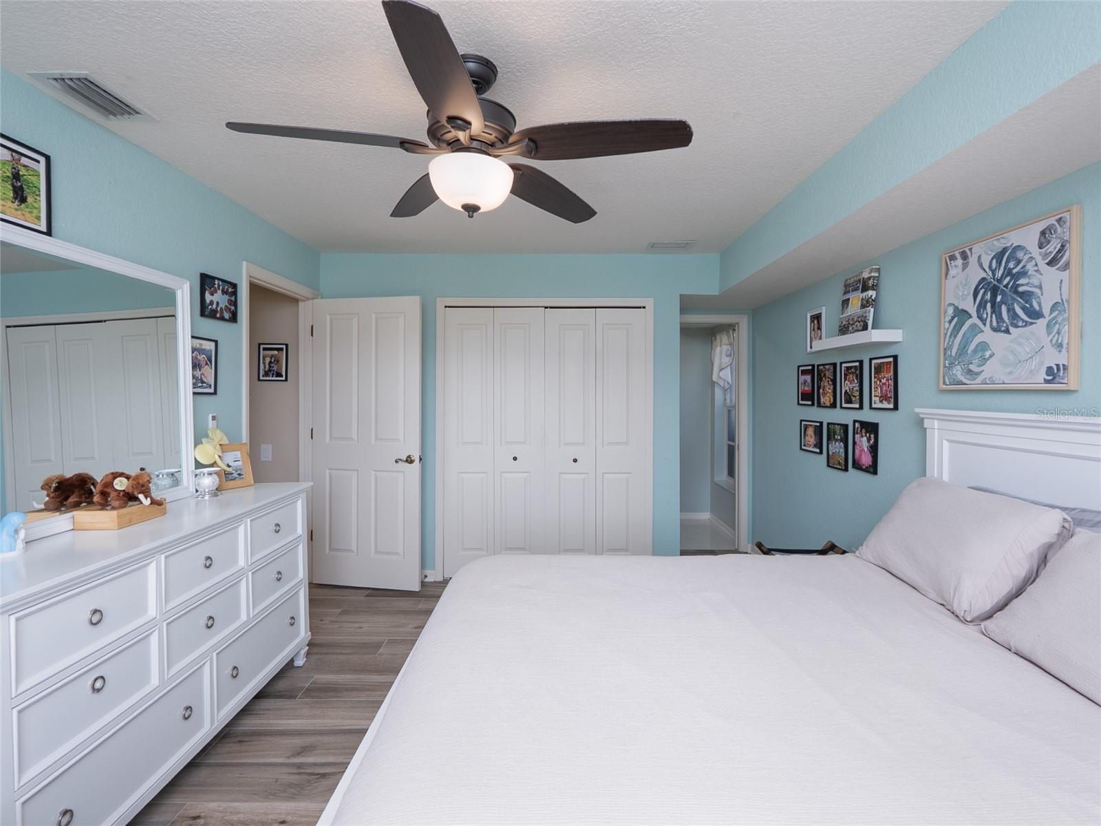 1633 ASHLAND PL — photo 43