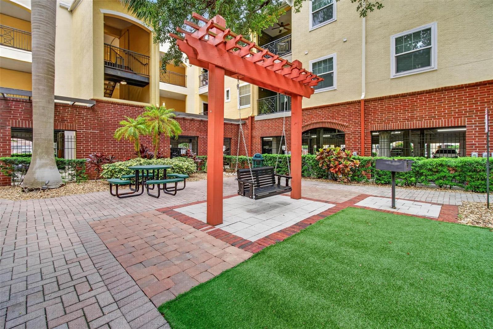 2010 E PALM AVE #14318 — photo 3