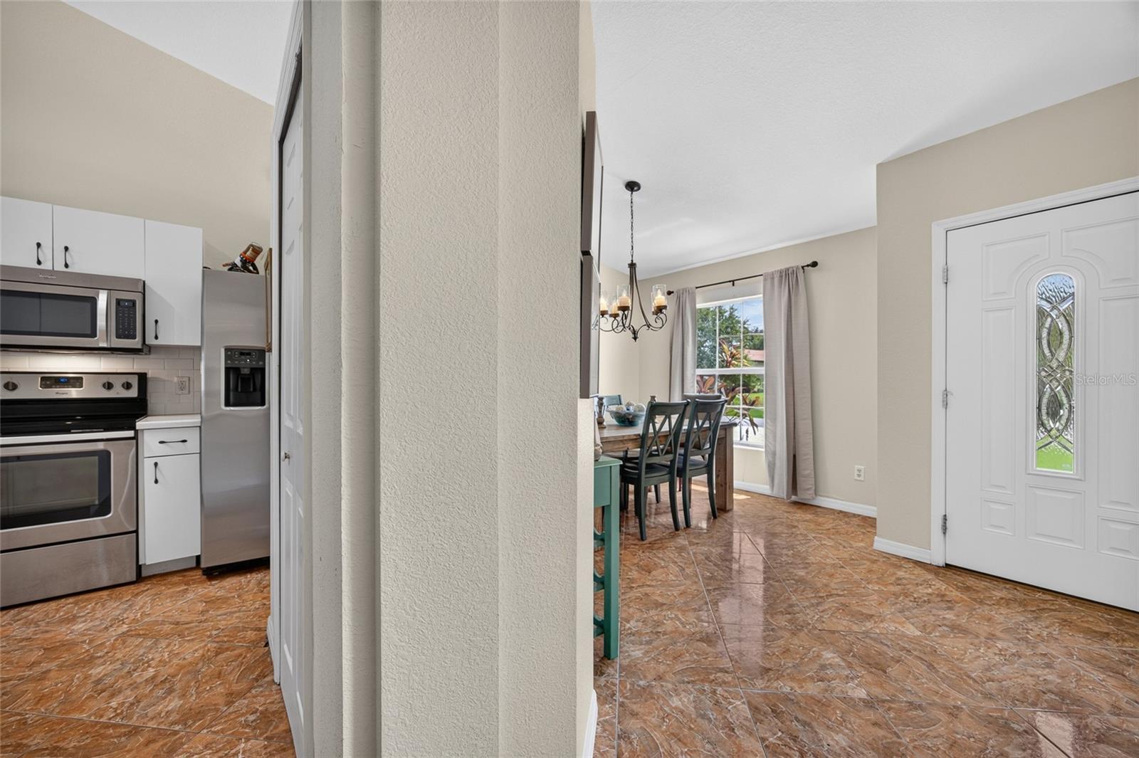1406 WOODCREST LN — photo 6