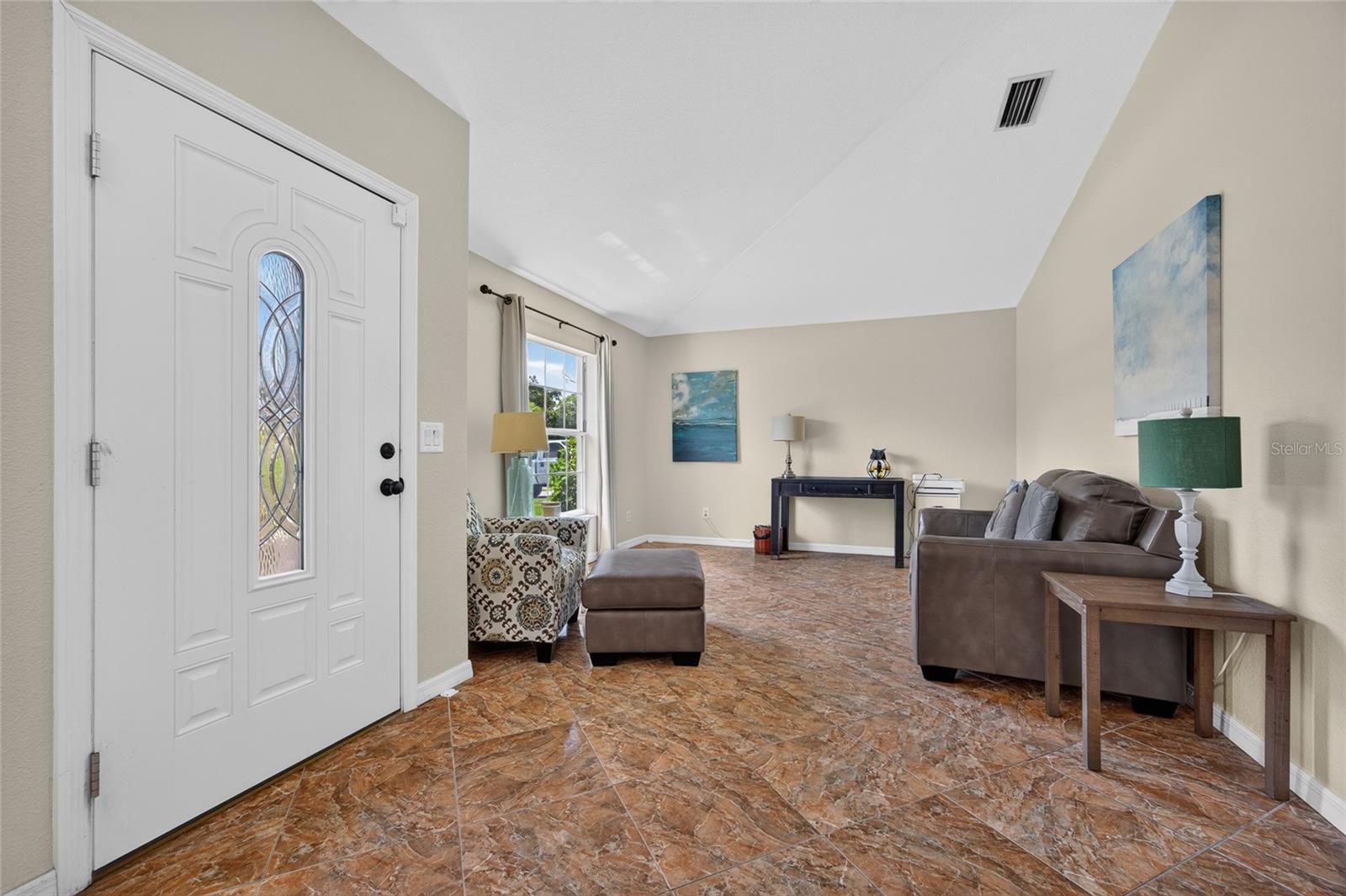 1406 WOODCREST LN — photo 4