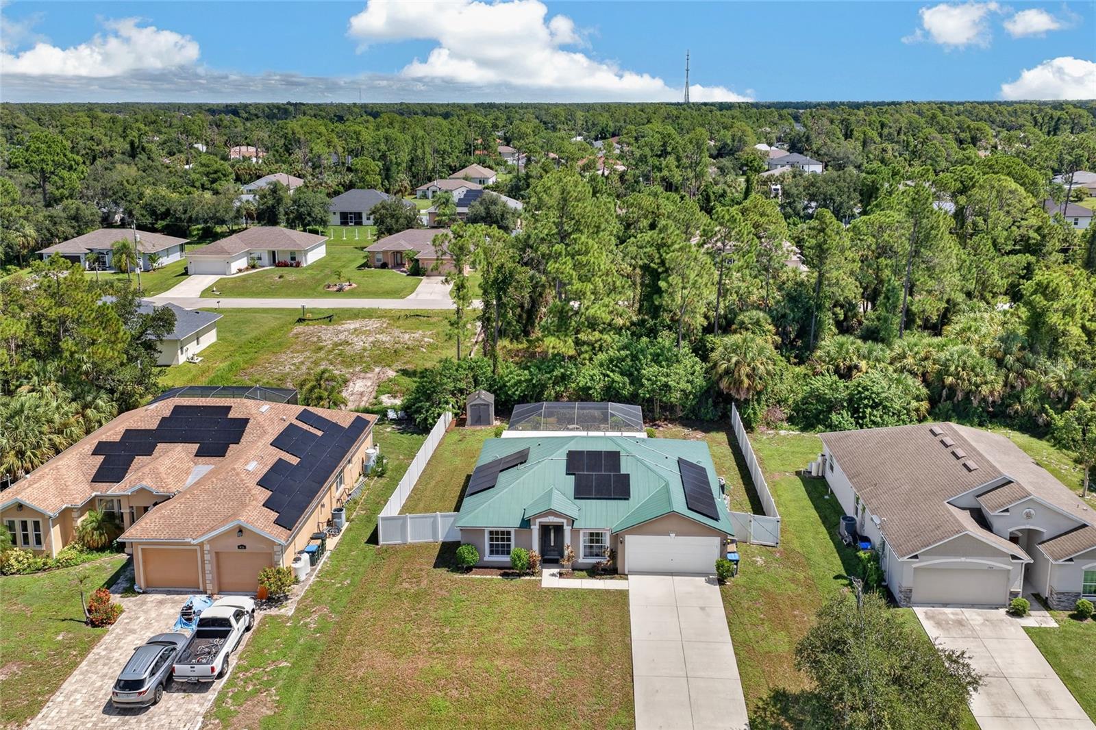 1406 WOODCREST LN — photo 31
