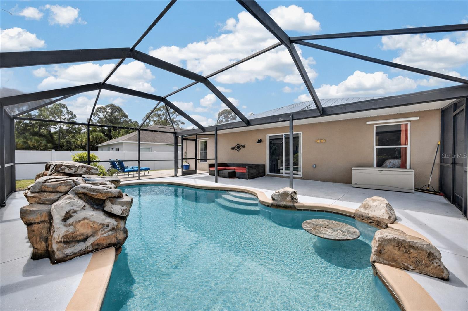 1406 WOODCREST LN — photo 26