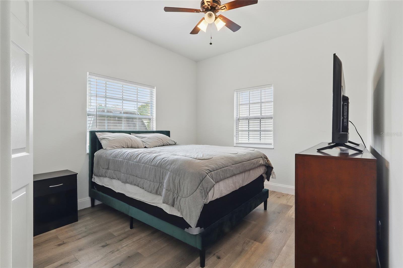 3024 W DOUGLAS ST — photo 15