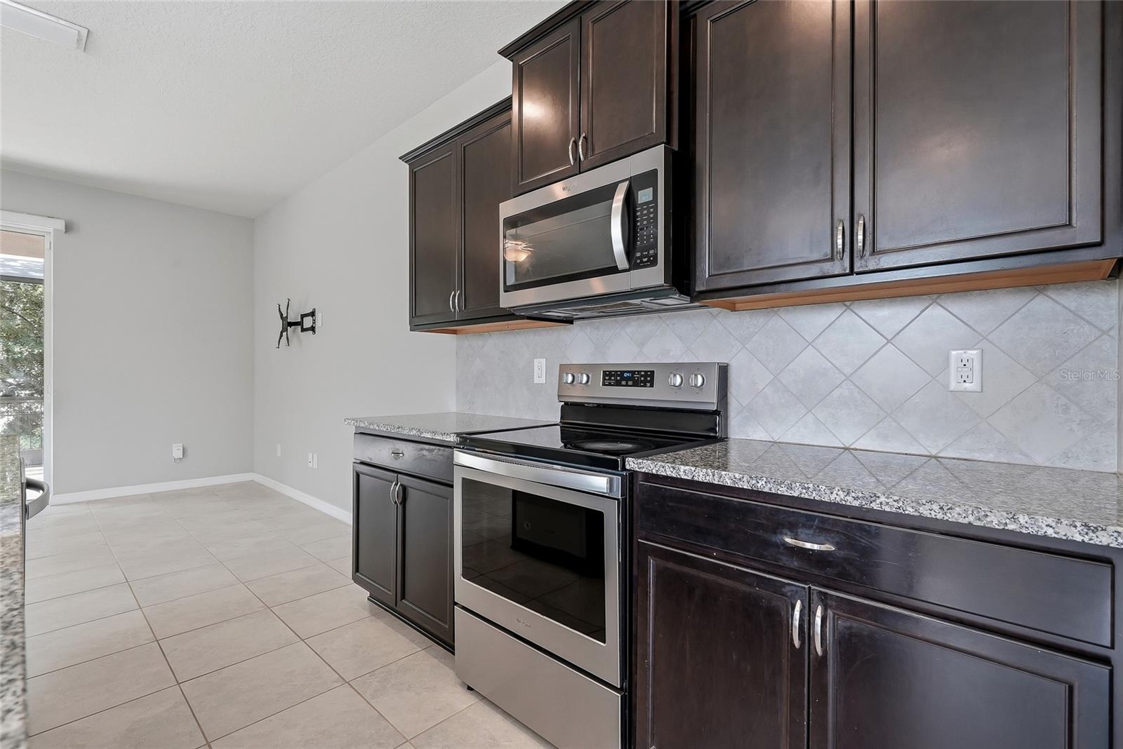 5304 SYLVESTER LOOP — photo 13