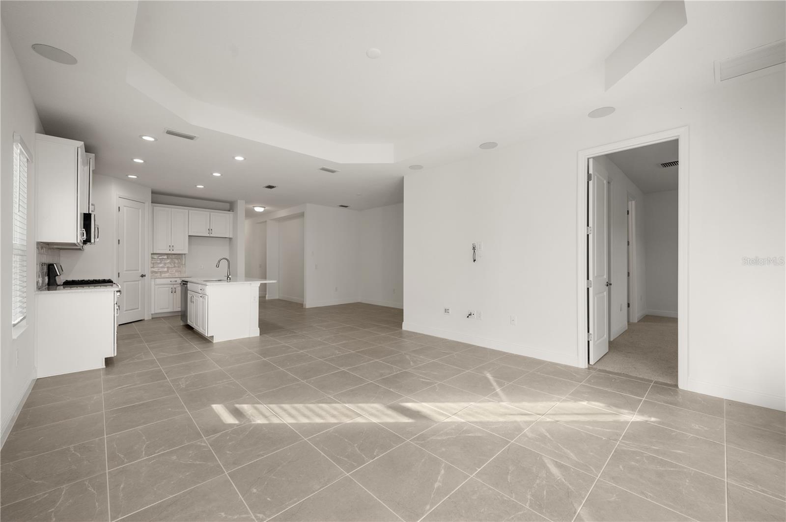10366 LAKE GEORGE AVE — photo 10
