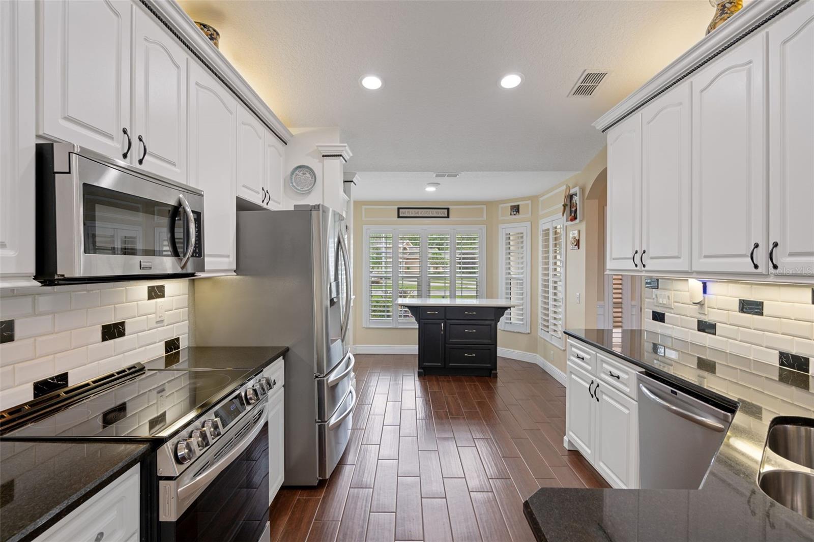 7414 MOORGATE CT — photo 24