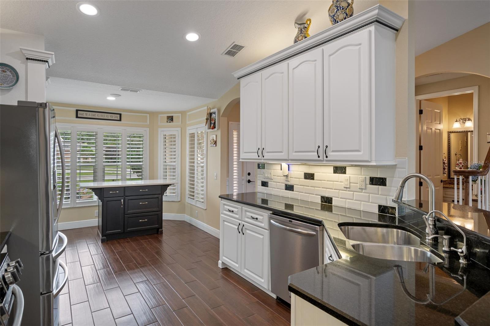 7414 MOORGATE CT — photo 25