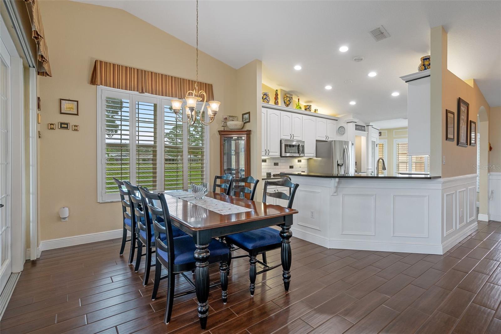 7414 MOORGATE CT — photo 21