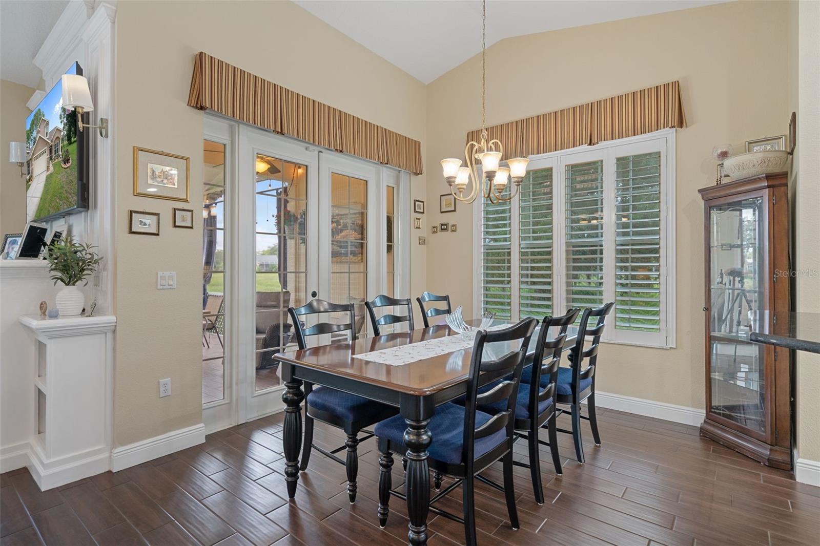 7414 MOORGATE CT — photo 22