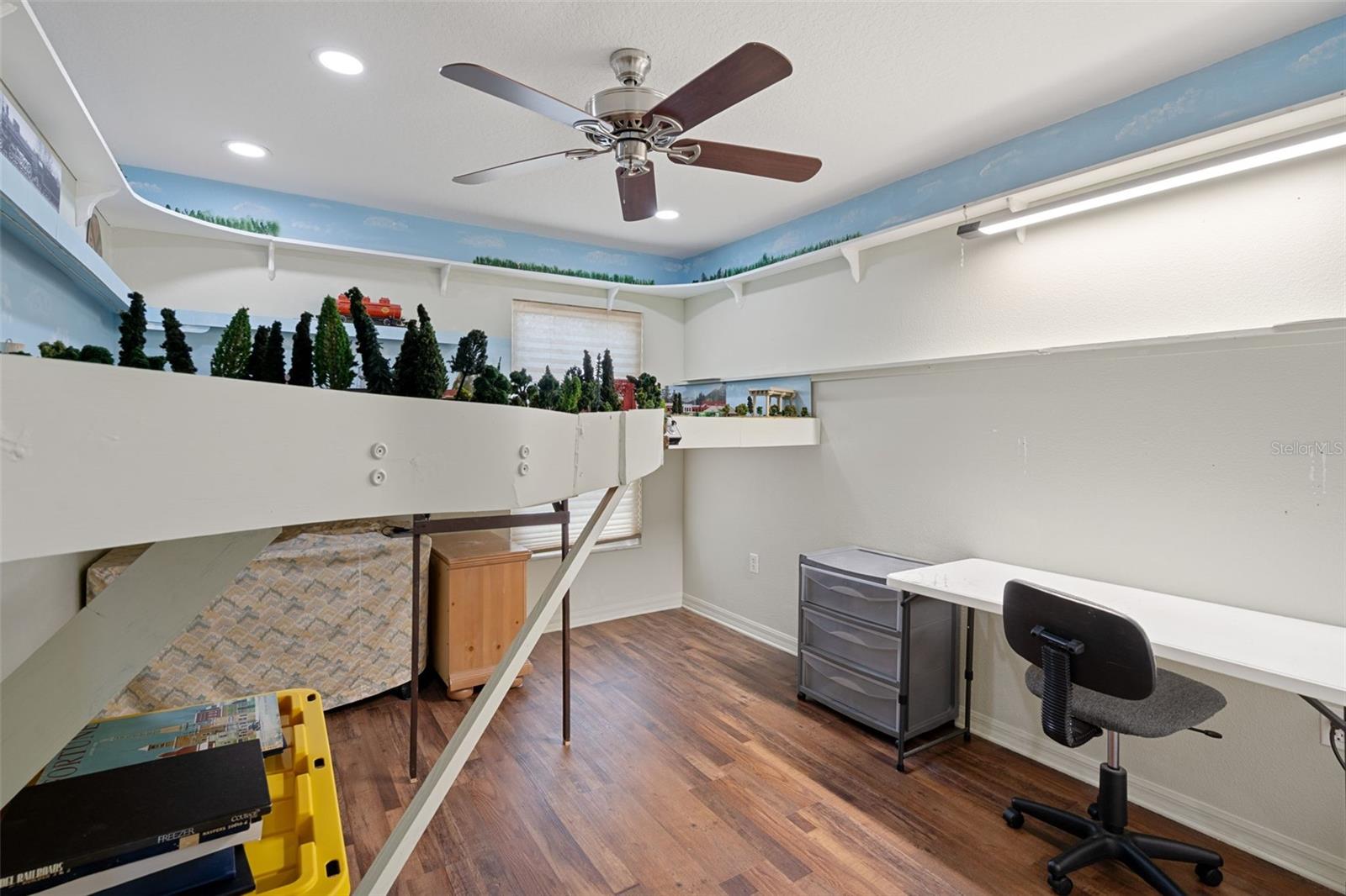 7414 MOORGATE CT — photo 49